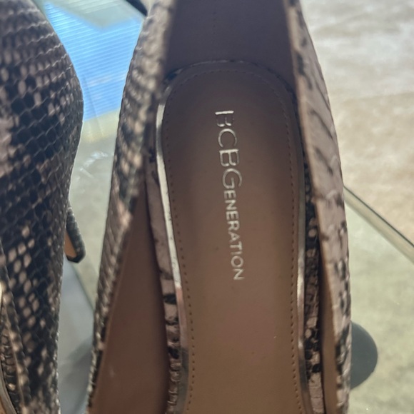 BCBG - Picture 2 of 6